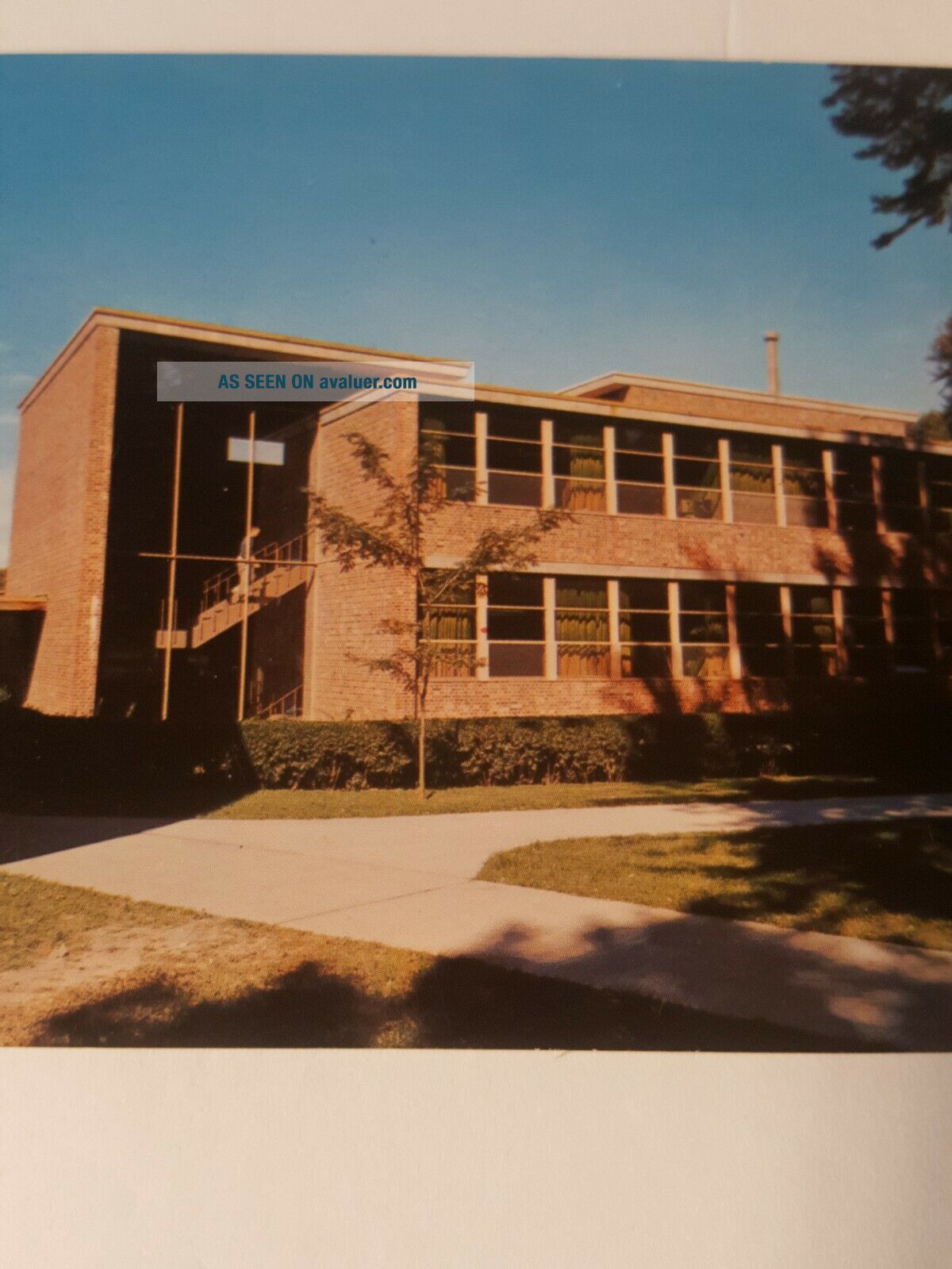Via Science Vintage Iowa Postcard HALL OF SCIENCE GRINNELL COLLEGE IA 1960s | #58835564