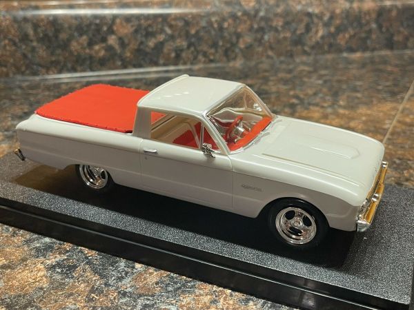 WHITE 1961 FORD FALCON RANCHERO ADULT BUILT MODEL KIT 1:25 SCALE RETRO ...
