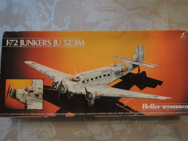 59 - 80388 HELLER 1/72nd Scale JUNKERS Ju 87B - 1 