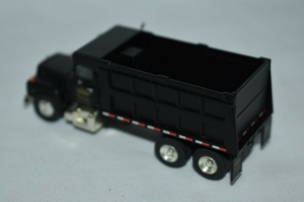 Athearn Ho 1:87 Mack Dump Truck Kings Construction Black | #61547102
