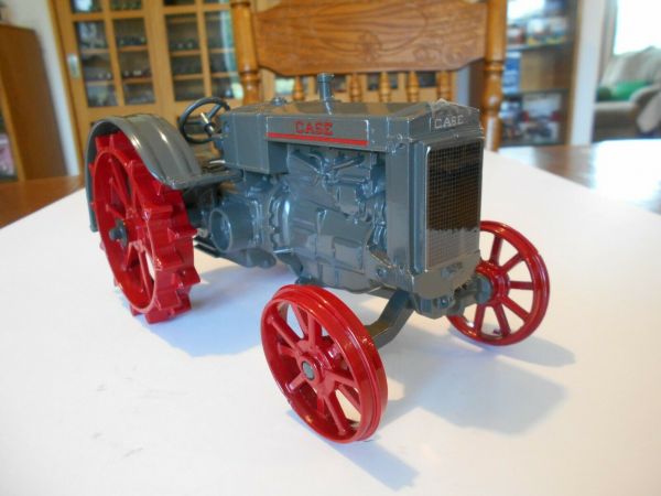 Vintage 1987 Ertl 1:16th Scale Case L Tractor On Steel Wheels, 450DO ...